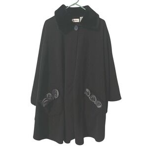 Women's LEMODE Black Cloak Fur Neckline Decorative Pocket Button Closure OneSize